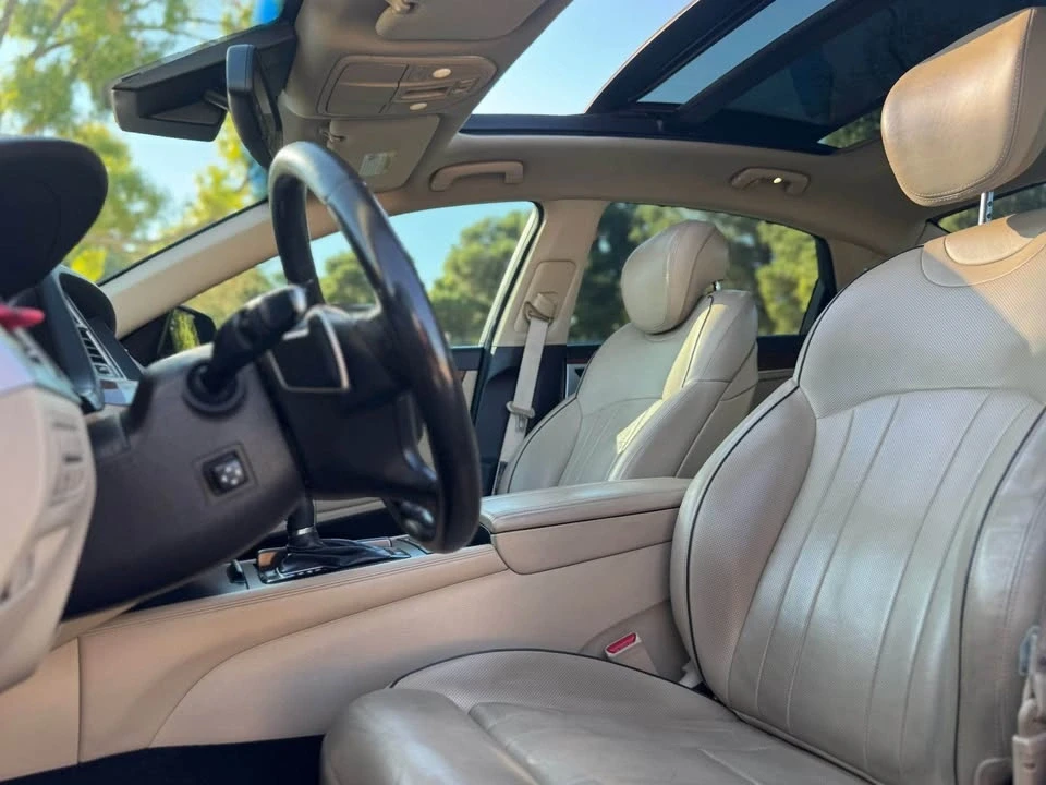 2015 Hyundai Genesis - Image 11 of 14