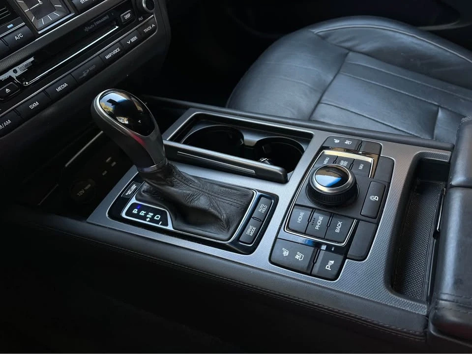 2015 Hyundai Genesis - Image 19 of 19