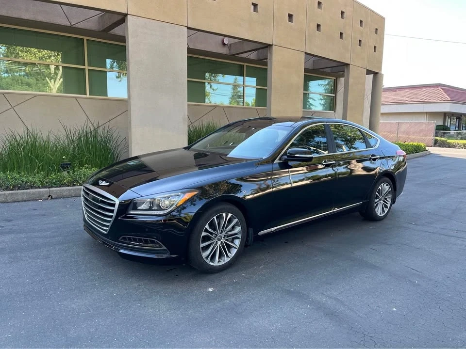 2015 Hyundai Genesis - Image 5 of 19
