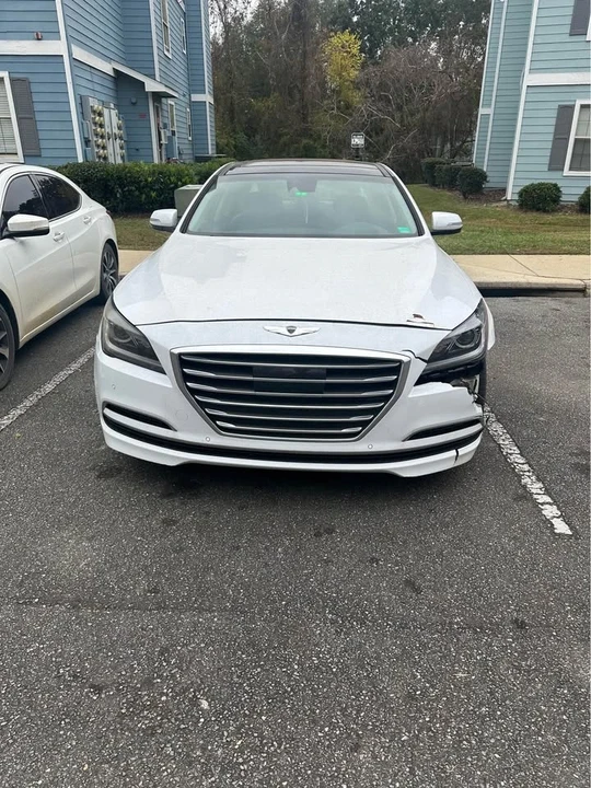 2015 Hyundai Genesis - Image 4 of 8