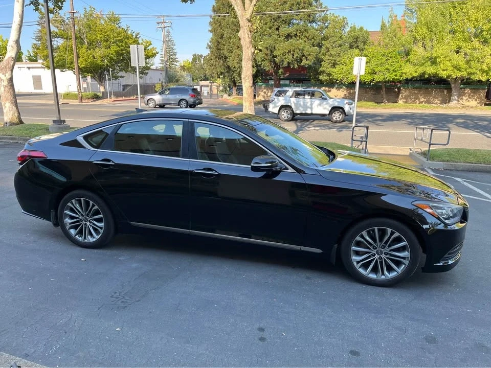 2015 Hyundai Genesis - Image 7 of 19