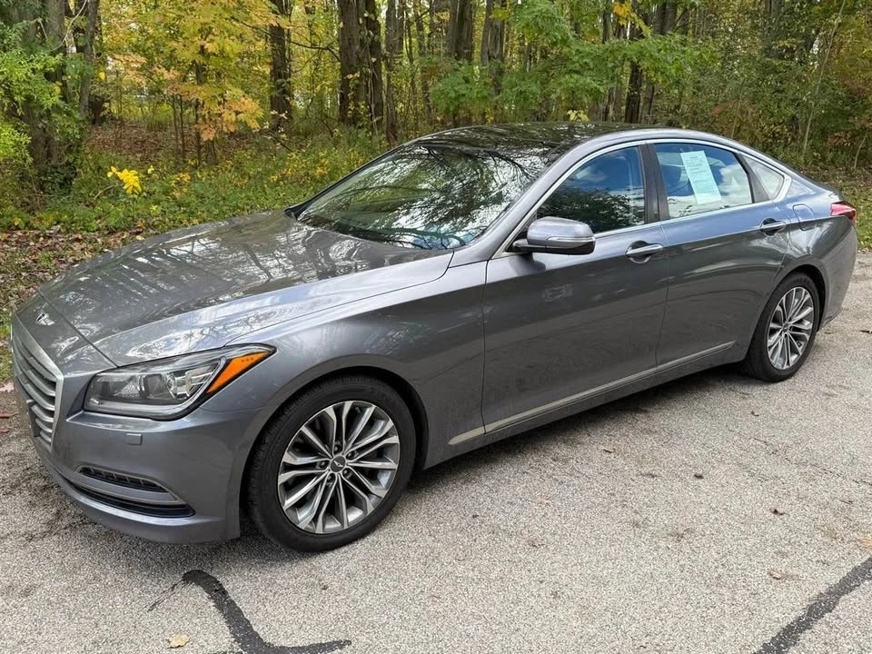 2015 Hyundai Genesis - Image 2 of 16
