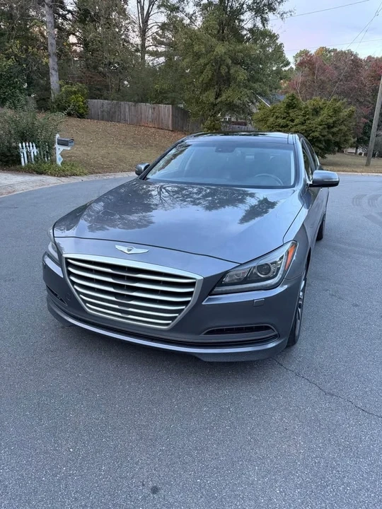 2015 Hyundai Genesis - Image 9 of 13
