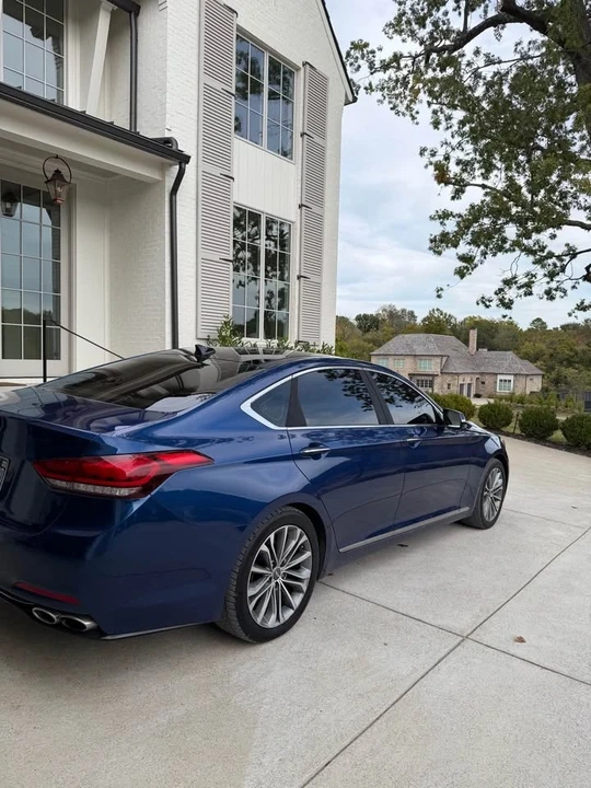 2015 Hyundai Genesis - Image 2 of 9