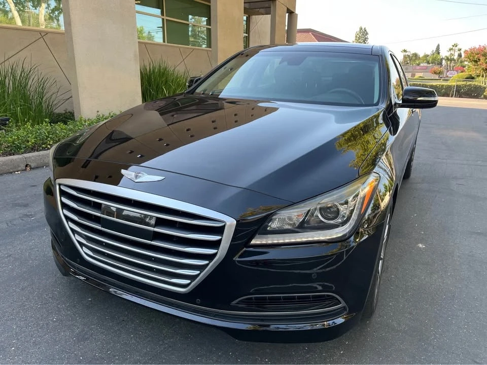 2015 Hyundai Genesis - Image 8 of 19