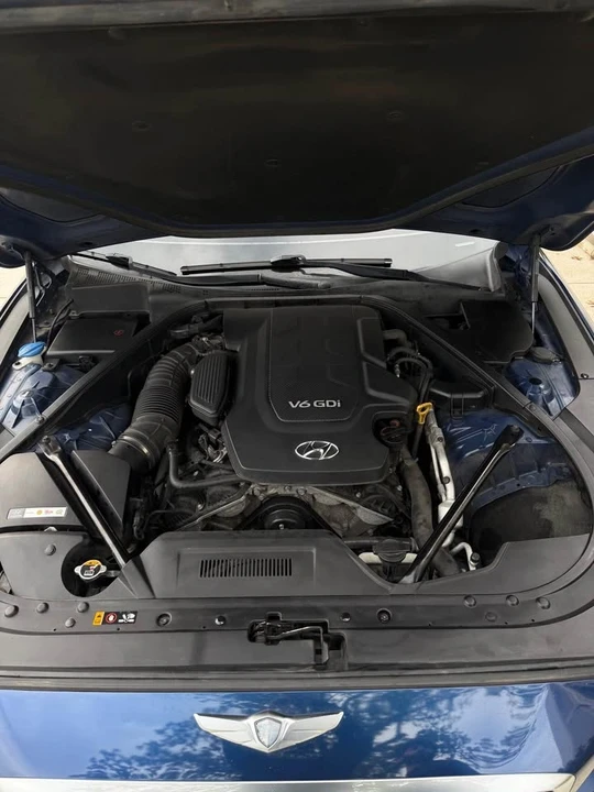 2015 Hyundai Genesis - Image 9 of 9