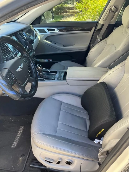 2015 Hyundai Genesis - Image 3 of 4