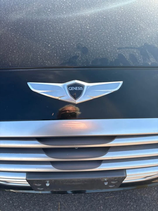 2015 Hyundai Genesis - Image 4 of 18