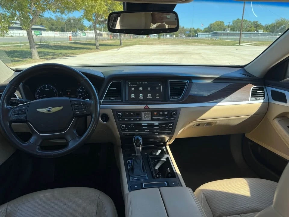 2015 Hyundai Genesis - Image 9 of 11