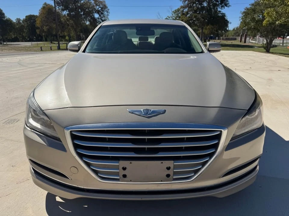 2015 Hyundai Genesis - Image 2 of 11