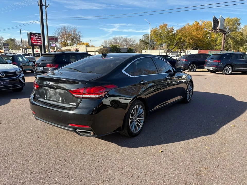 2015 Hyundai Genesis - Image 6 of 18