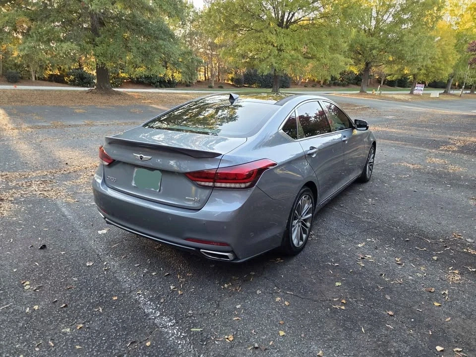 2015 Hyundai Genesis - Image 5 of 19