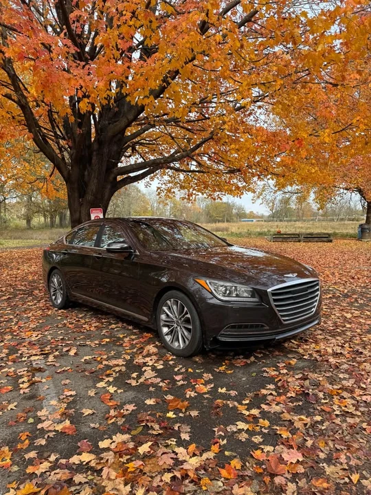2015 Hyundai Genesis - Image 5 of 15