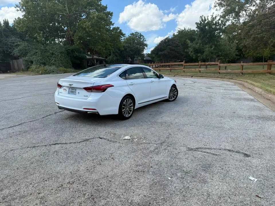 2015 Hyundai Genesis - Image 11 of 11