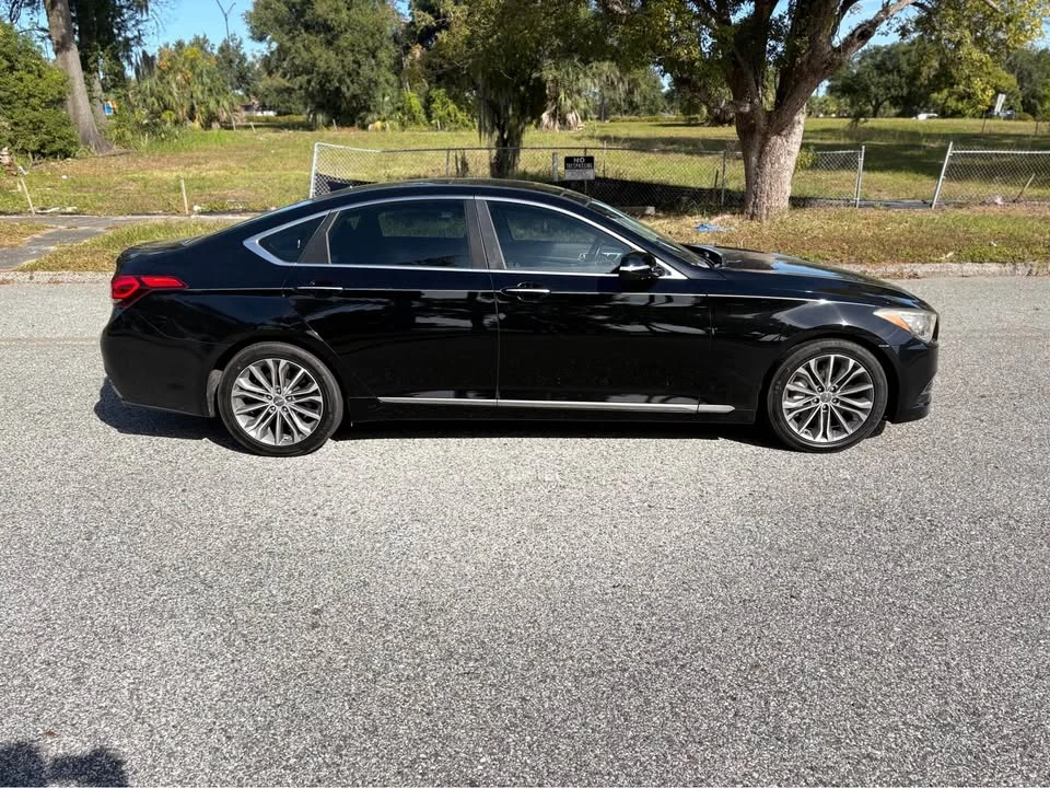 2015 Hyundai Genesis - Image 11 of 14