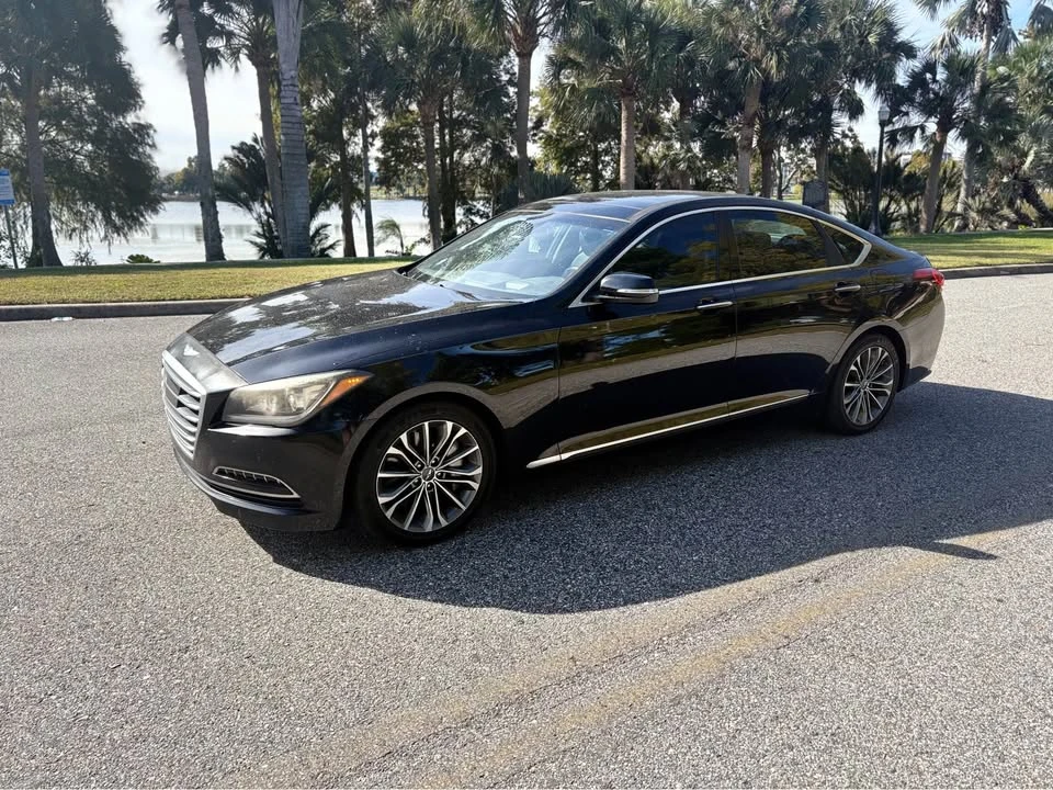 2015 Hyundai Genesis - Image 2 of 14
