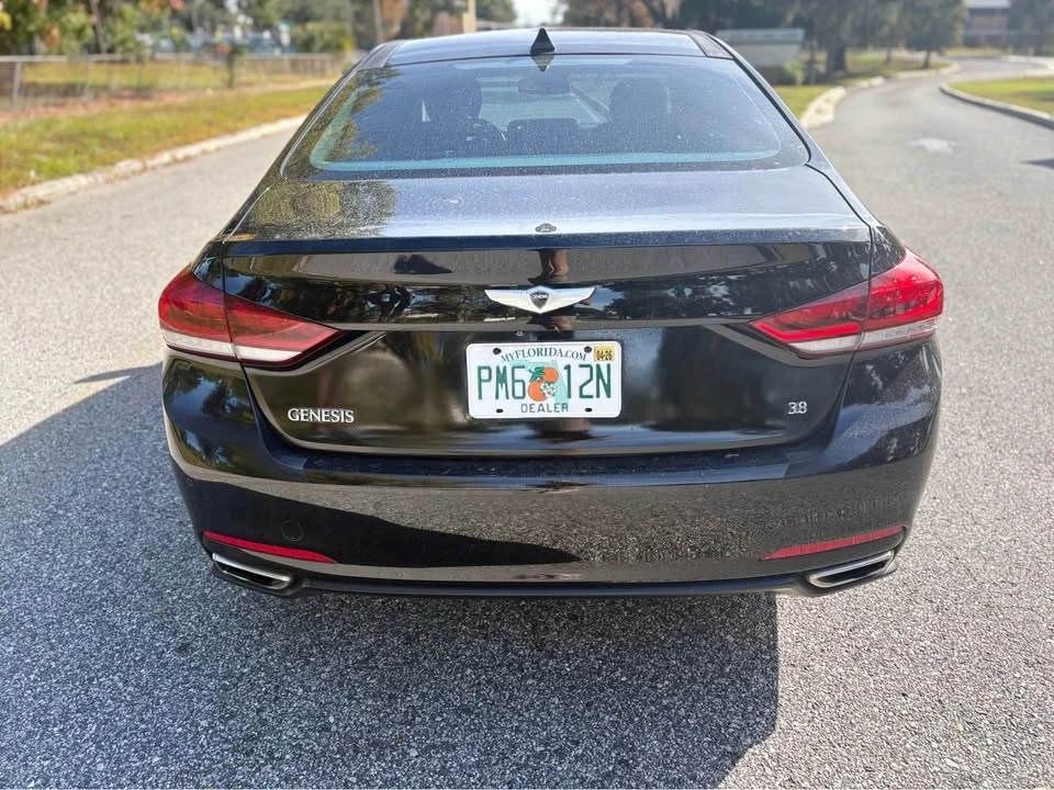 2015 Hyundai Genesis - Image 14 of 14