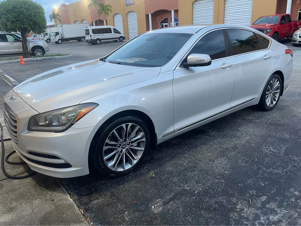2015 Hyundai Genesis - Image 3 of 10