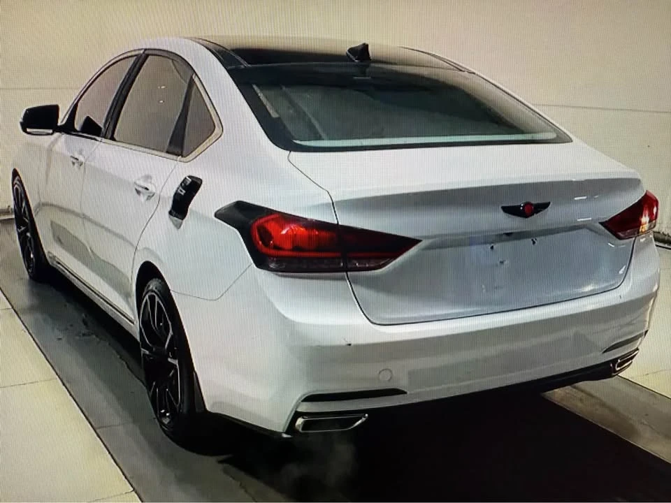2015 Hyundai Genesis - Image 3 of 13
