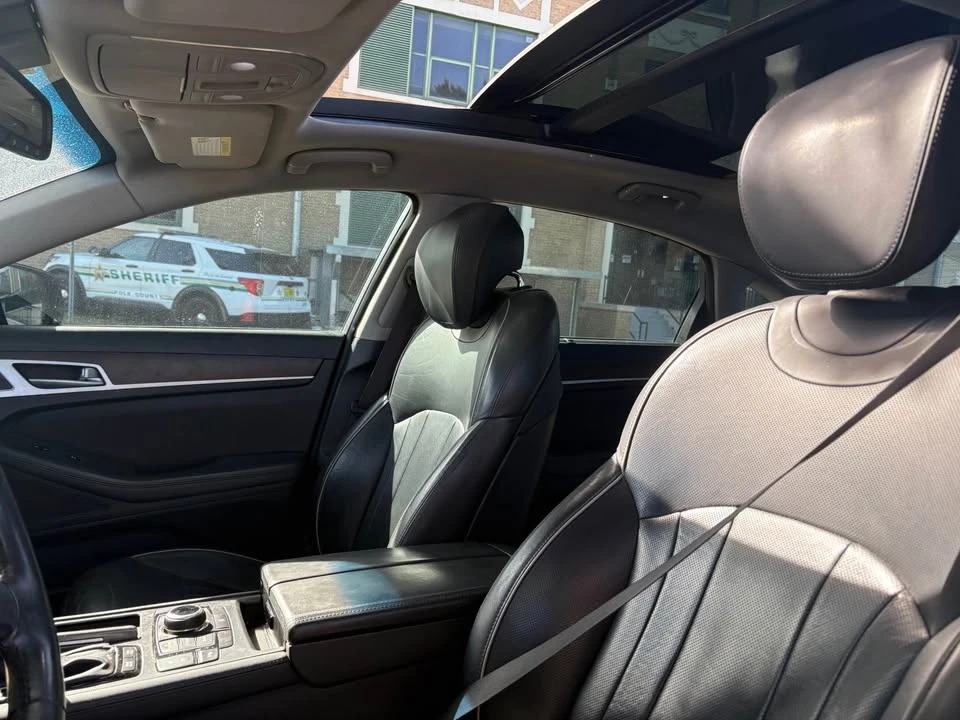 2015 Hyundai Genesis - Image 4 of 14
