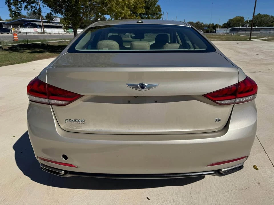 2015 Hyundai Genesis - Image 5 of 6