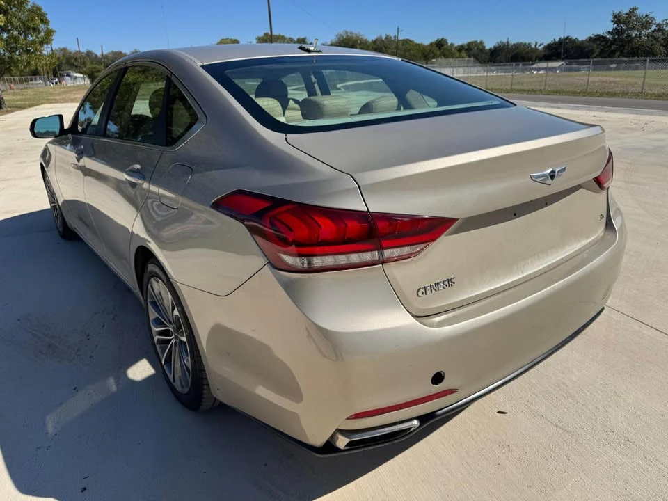 2015 Hyundai Genesis - Image 6 of 6
