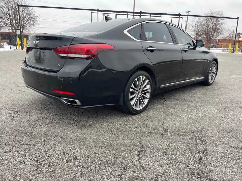 2015 Hyundai Genesis - Image 4 of 19