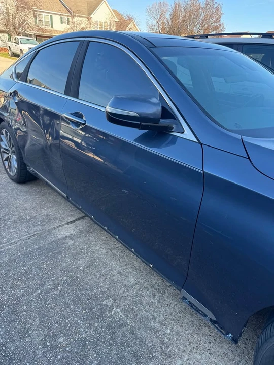 2015 Hyundai Genesis - Image 3 of 4