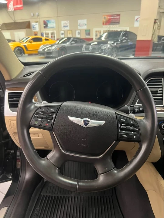 2015 Hyundai Genesis - Image 8 of 13