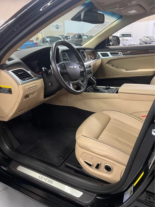 2015 Hyundai Genesis - Image 6 of 13
