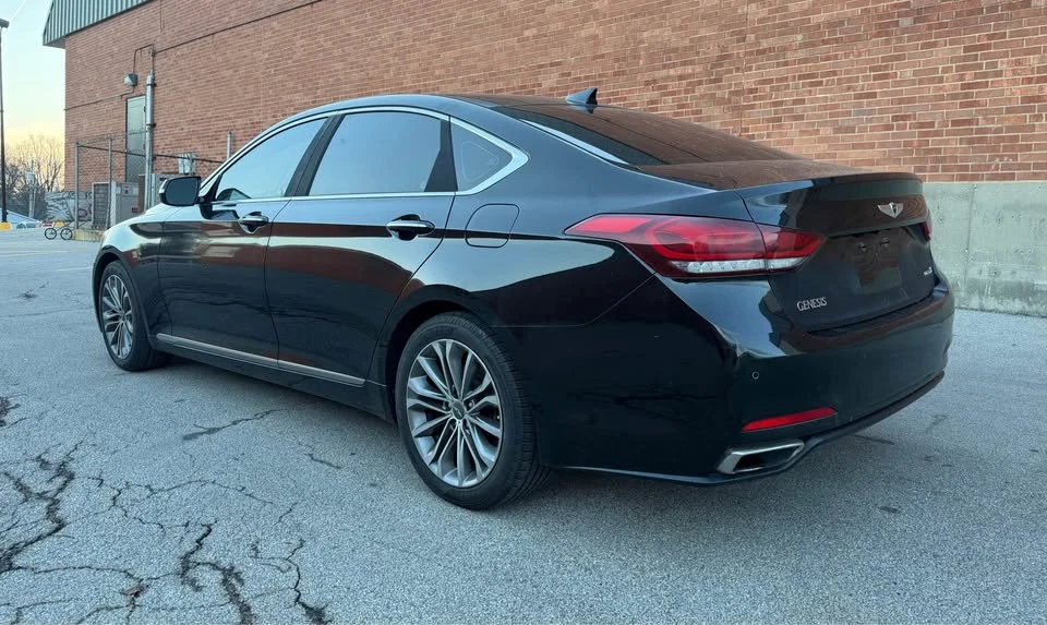 2015 Hyundai Genesis - Image 5 of 20