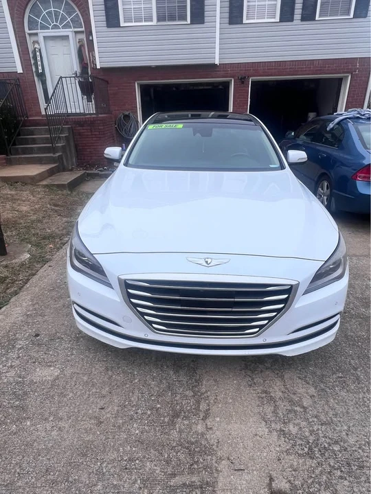 2015 Hyundai Genesis - Image 5 of 10