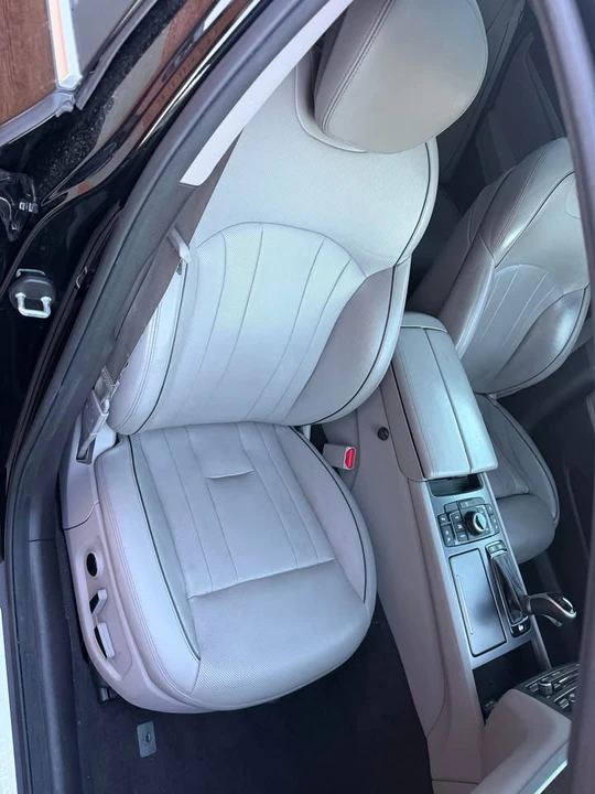 2015 Hyundai Genesis - Image 11 of 20