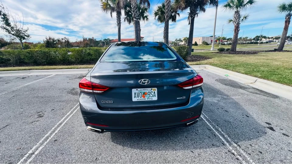 2015 Hyundai Genesis - Image 3 of 8