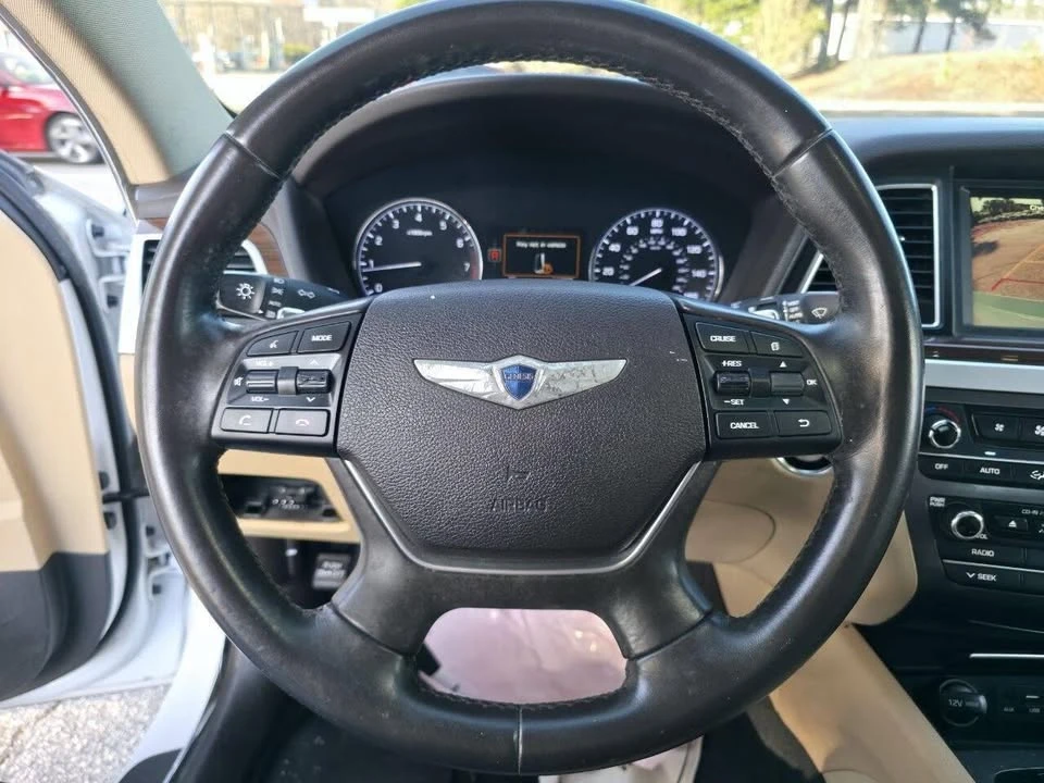 2015 Hyundai Genesis - Image 7 of 18