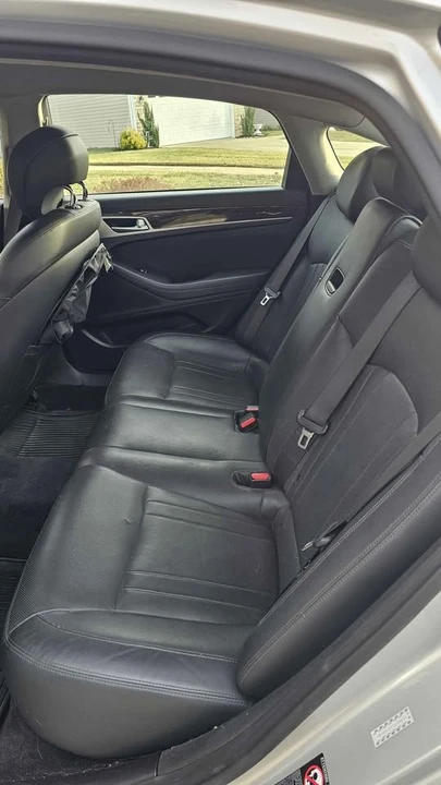 2015 Hyundai Genesis - Image 7 of 7
