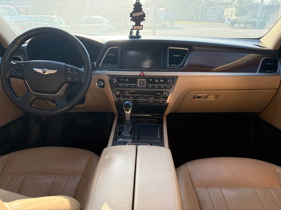 2015 Hyundai Genesis - Image 9 of 9