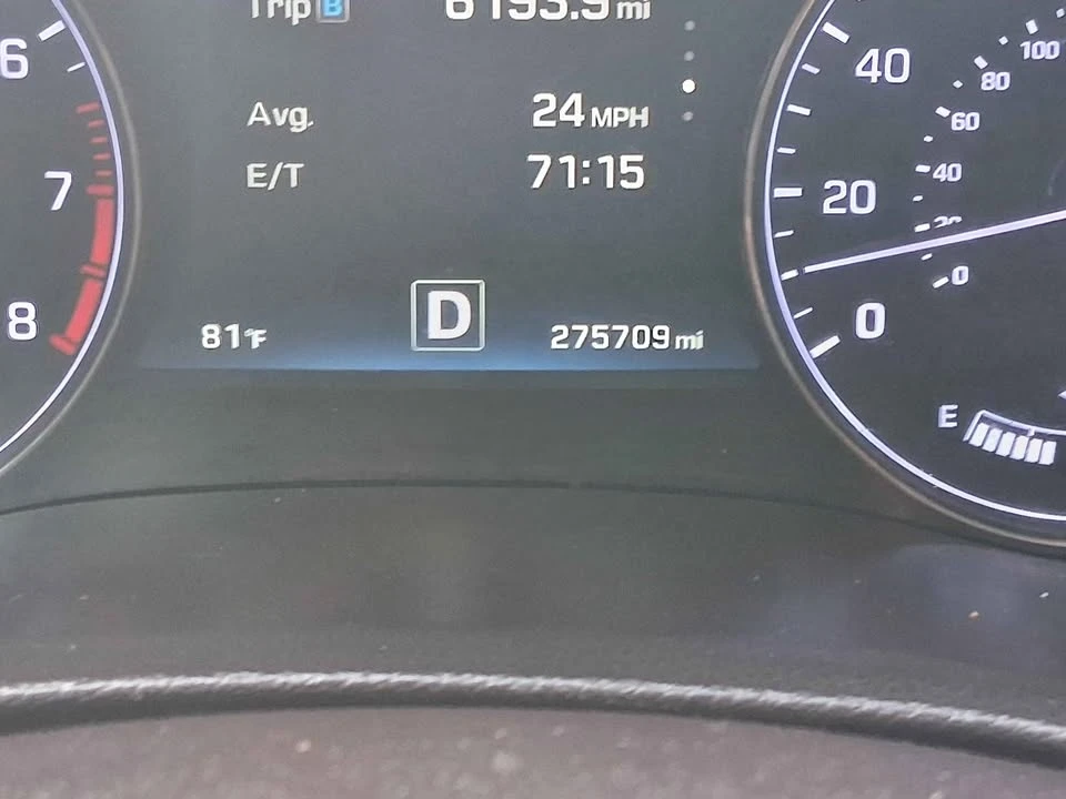 2015 Hyundai Genesis - Image 2 of 3