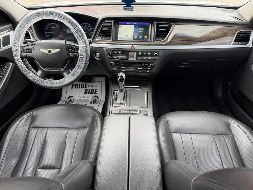 2015 Hyundai Genesis - Image 13 of 18
