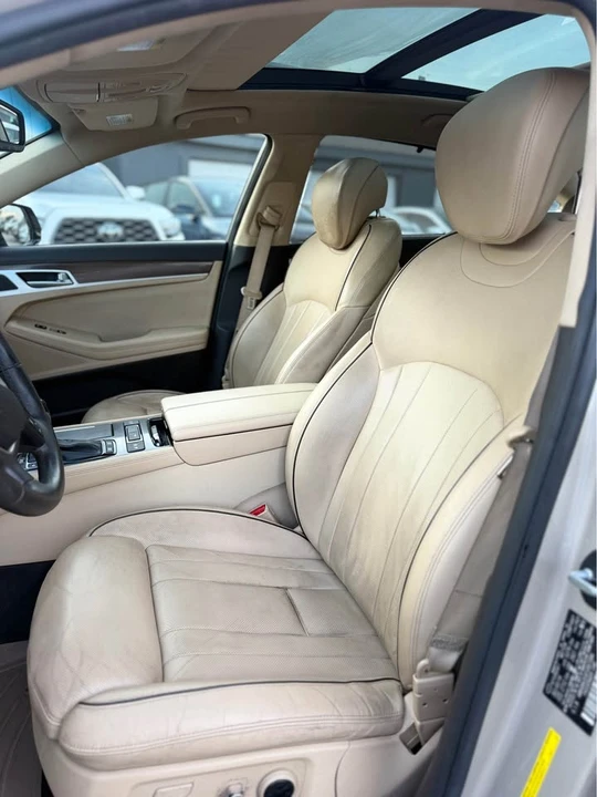 2015 Hyundai Genesis - Image 7 of 16