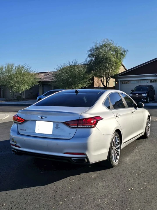 2015 Hyundai Genesis - Image 9 of 15