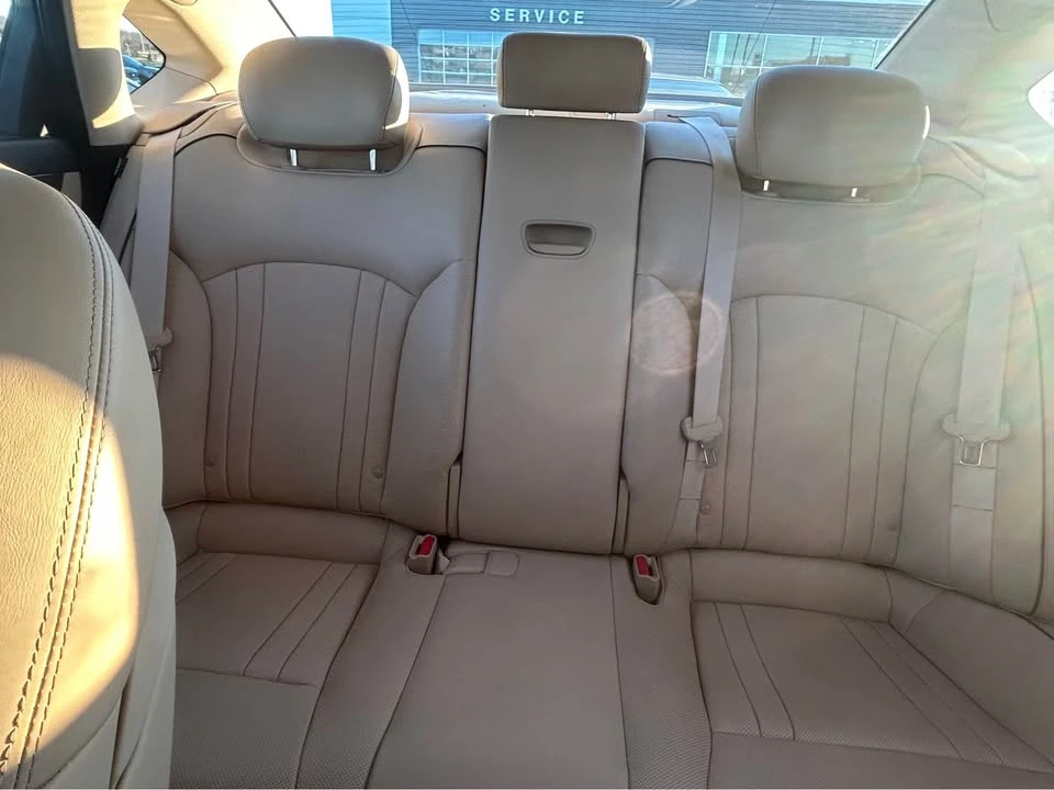 2015 Hyundai Genesis - Image 6 of 8