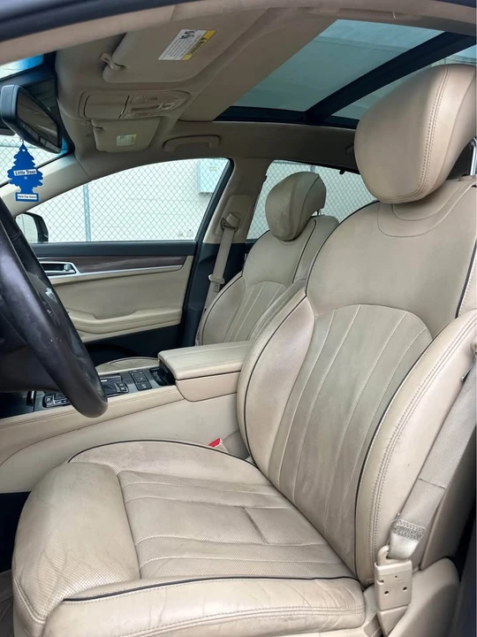 2015 Hyundai Genesis - Image 9 of 12