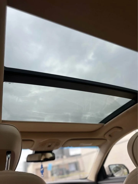 2015 Hyundai Genesis - Image 7 of 12