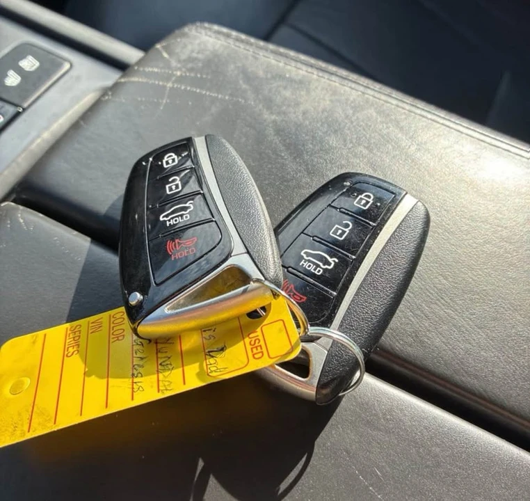 2015 Hyundai Genesis - Image 13 of 13