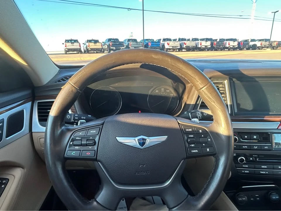 2015 Hyundai Genesis - Image 4 of 8