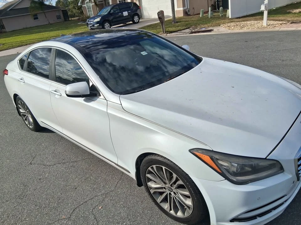 2015 Hyundai Genesis - Image 4 of 4