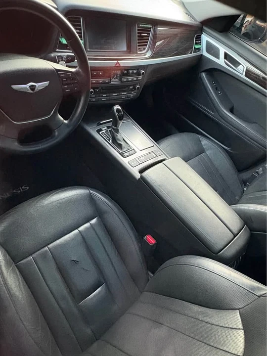 2015 Hyundai Genesis - Image 3 of 8