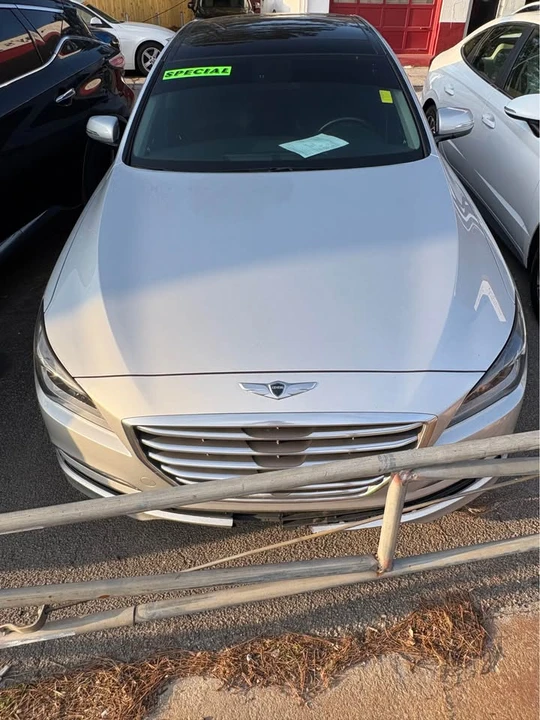 2015 Hyundai Genesis - Image 2 of 8