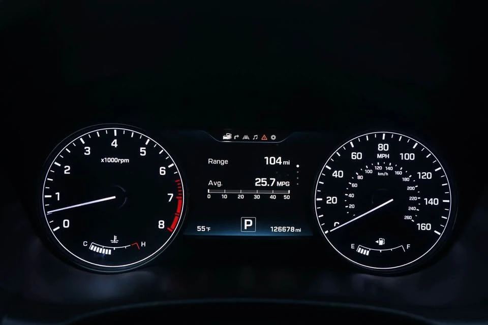 2015 Hyundai Genesis - Image 14 of 20